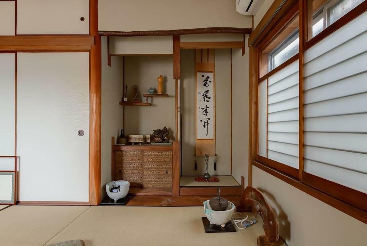 Hotel Bar併設の仕掛け満載忍者ハウス!Wi-Fi!天王寺電車で15分!帝塚山四丁目駅3メートル! Ōsaka Exterior foto