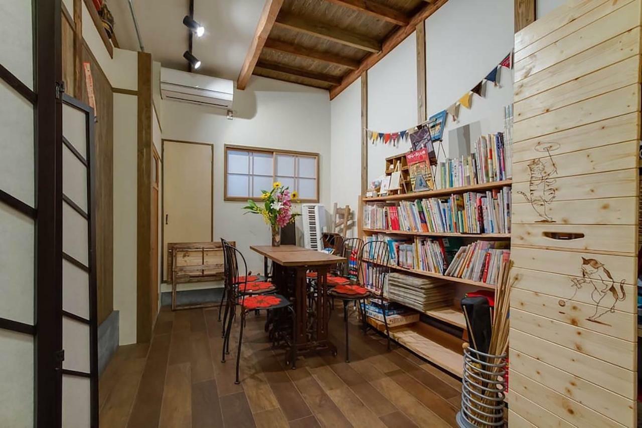 Hotel Bar併設の仕掛け満載忍者ハウス!Wi-Fi!天王寺電車で15分!帝塚山四丁目駅3メートル! Ōsaka Exterior foto