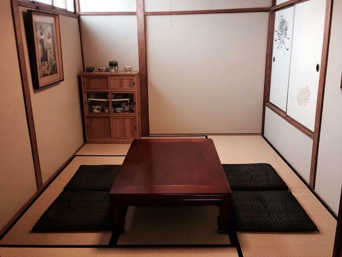 Hotel Bar併設の仕掛け満載忍者ハウス!Wi-Fi!天王寺電車で15分!帝塚山四丁目駅3メートル! Ōsaka Exterior foto