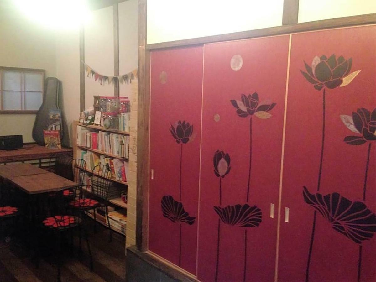 Hotel Bar併設の仕掛け満載忍者ハウス!Wi-Fi!天王寺電車で15分!帝塚山四丁目駅3メートル! Ōsaka Exterior foto